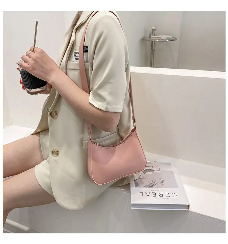 Elegant Women’s Messenger Bag