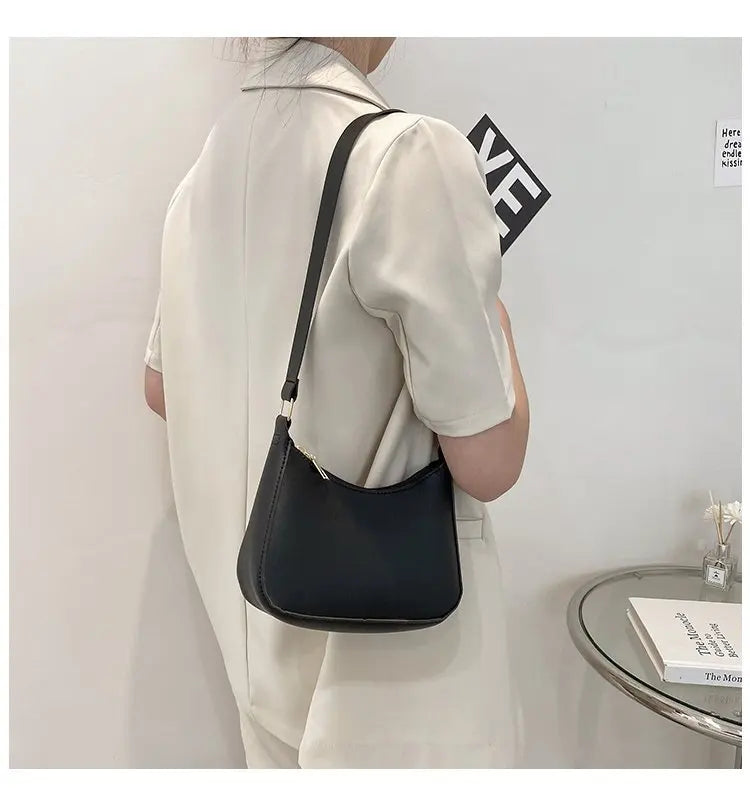 Elegant Women’s Messenger Bag
