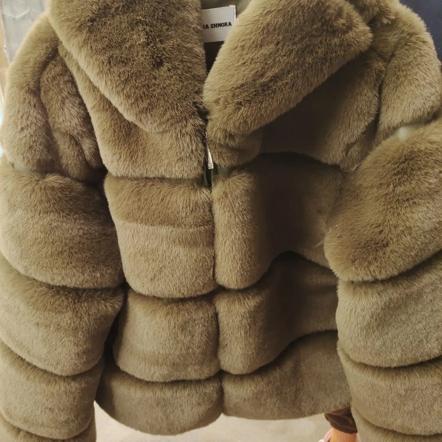 Women Luxury Faux Fur Coat Cropped Fluffy Jackets